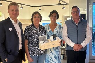 Austausch beim Unternehmerstammtisch in der CuraMed Akutklinik Allgäu